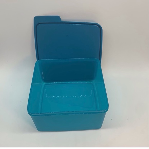 Tupperware Classic  Basic Line Container Set of 5 - Picture 5 of 9